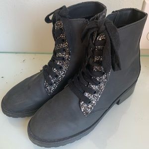 Treasure and Bond, Girls Size 3, Color Black, Used Condition